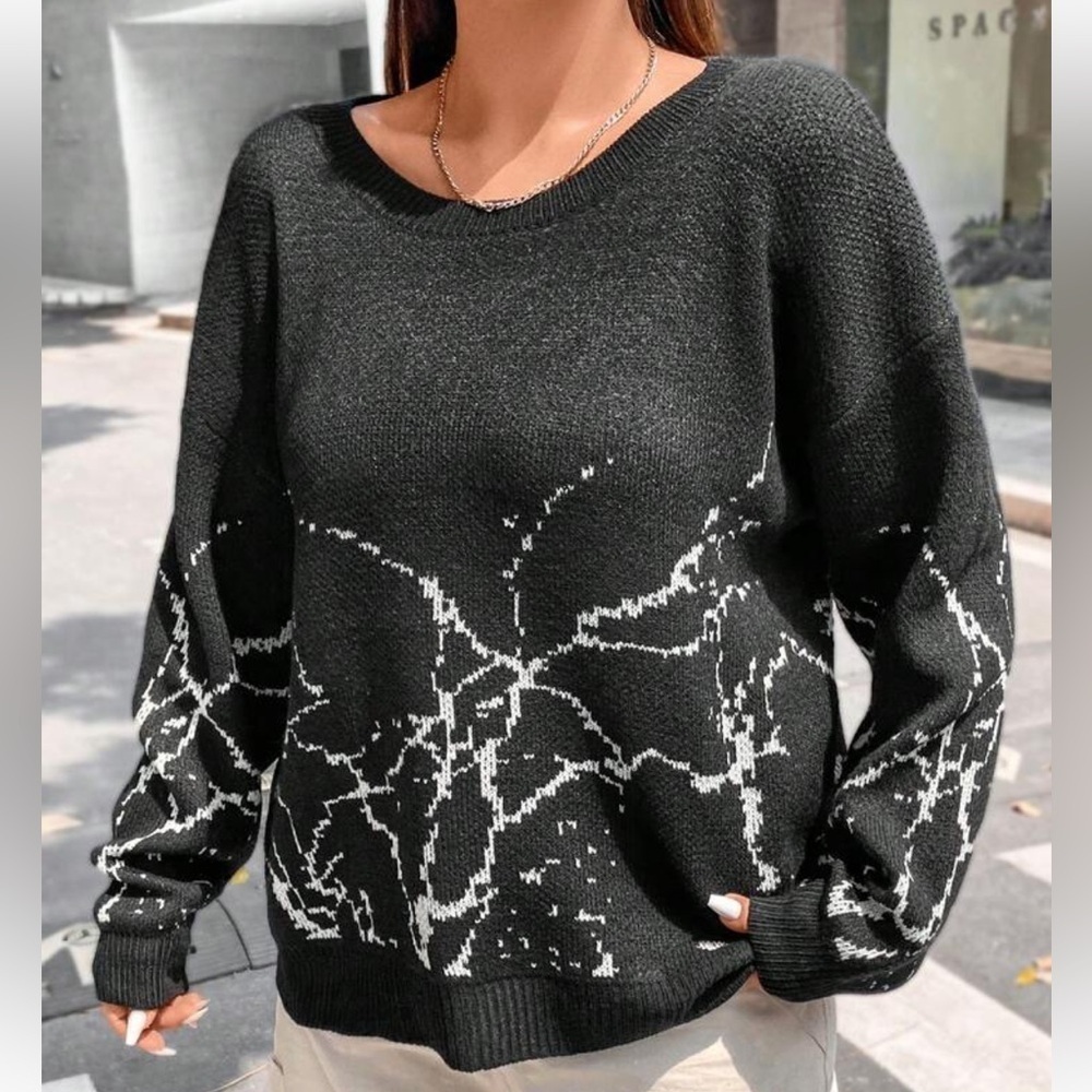 Women's Firla Graphic Pattern Drop Shoulder Sweater Black White Crewneck Knit